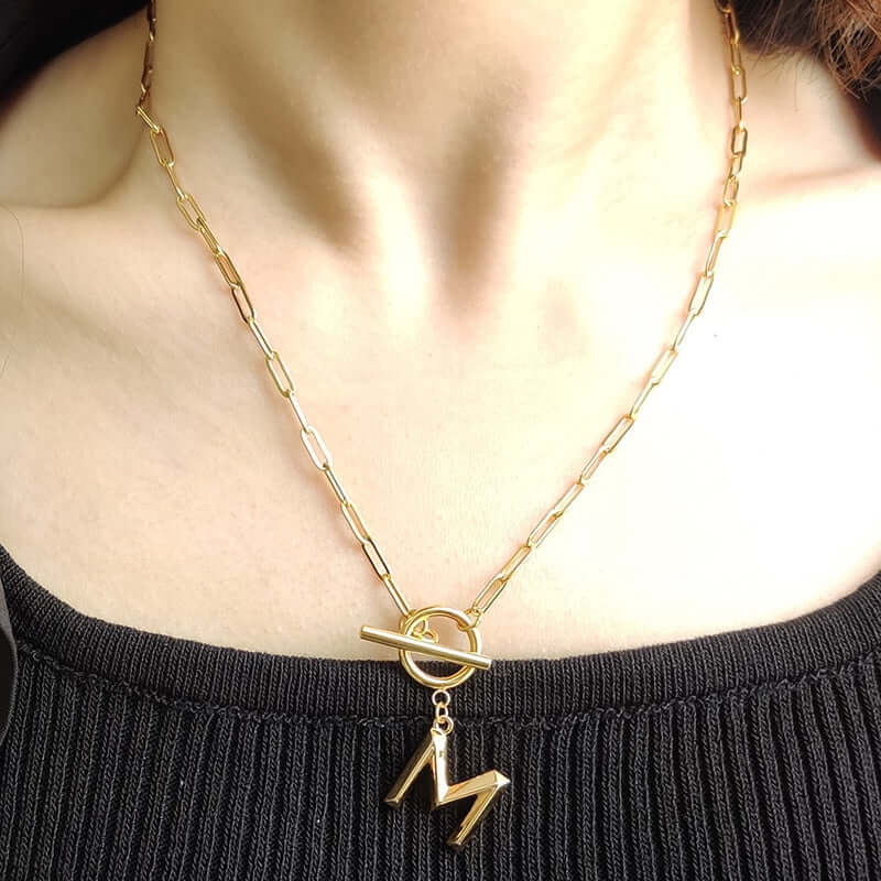 JULIA Toggle Clasp Necklace | MSHSM